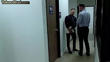 Play Muscled hunk barebacked in toilet by tattooed colleague