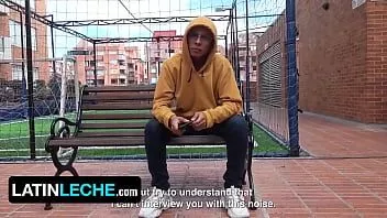 Play Hot latino stud gets tricked to suck stranger's dick during interview in bogota - latin leche