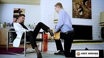 Play Chris damned pounds his shoe shiner in the ass