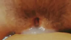 Odtwórz Amateur Brunette Teen's Teen's Hairy Cipsy Creampie wypełnione spermą