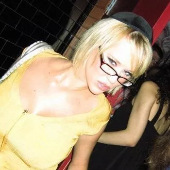 Porno Yıldızı Carly Parker