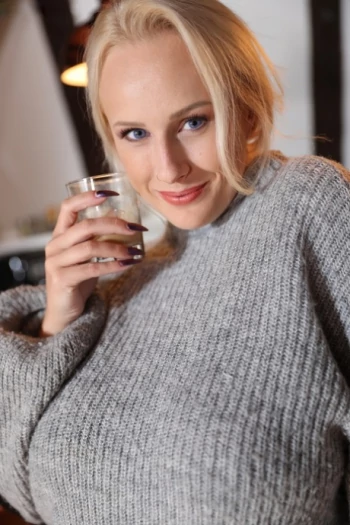 Porno Yıldızı Angel Wicky
