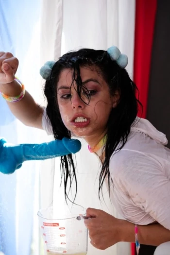 পর্নস্টার Gina Valentina